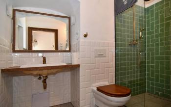Castle Račice - bathroom